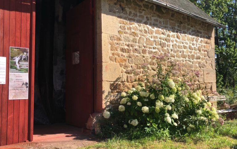 Atelier et lieu d&rsquo;exposition de Michèle Laveix – Les artistes de Saint-Setiers