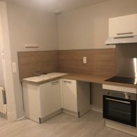 🏡 À LOUER – Atelier + Logement à Châtel-Montagne (Allier) – Pour artiste ou artisan d’art 🎨🔨
