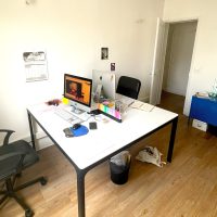Bureau pour 2 à 3 personnes (lumineux & chaleureux)