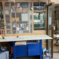 Espace établi/bureau dans un atelier