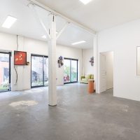 Location de 58m2 au 2em à 1550 €HTcc 1860 €TTC d’ateliers dans une pépinière d’artiste.
