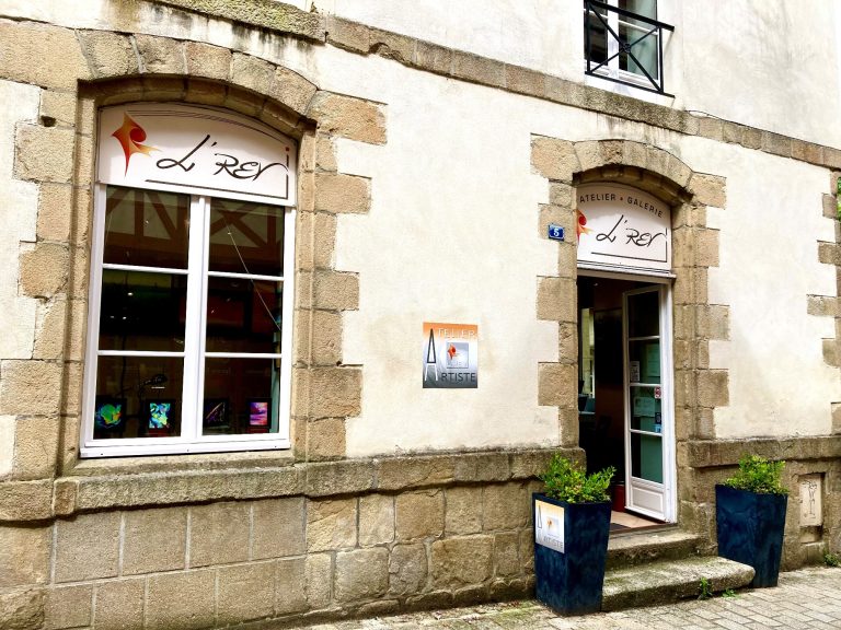 L&rsquo;REV Atelier-Galerie  – L&rsquo;REV ou Le Puissant Murmure des Rêveries