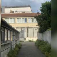 Ateliers et postes de travail à louer