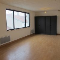 A LOUER  pour artiste plasticien professionnel, artisan d’art, architecte, designer, graphiste…