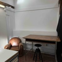 Bureau dans atelier partagé