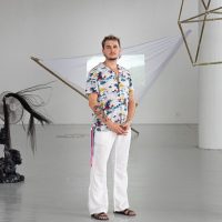 Plasticien caribéen, touche-à-tout (peinture-dessin-céramique-installation) cherche artiste-mentor