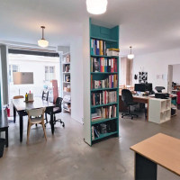 PLACE DE BUREAU À MI-TEMPS DANS ESPACE PARTAGÉ À JOURDAIN