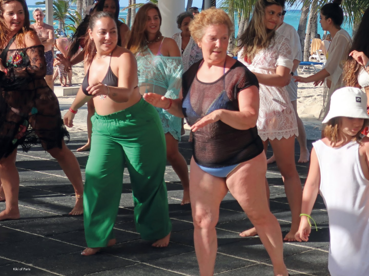 KIKI OF PARIS - La leçon de Salsa